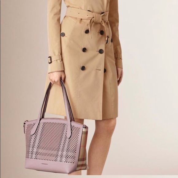 🌸🌼Burberry🌼🌸 house check tote - Picture 8 of 8